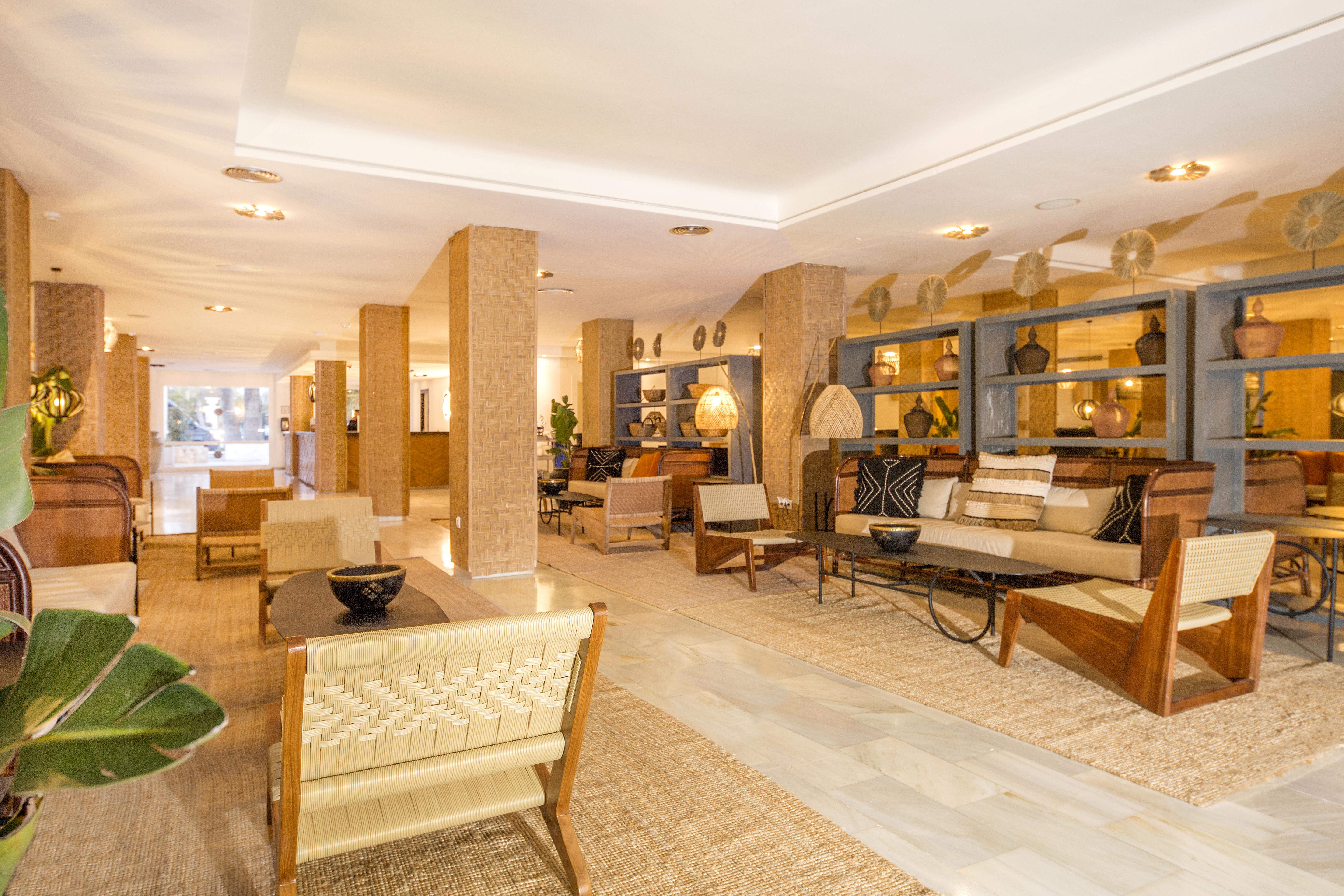 Готель Fergus Style Bahamas (Adults Only) Плайя-ден-Босса Екстер'єр фото