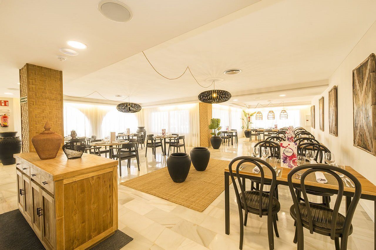 Готель Fergus Style Bahamas (Adults Only) Плайя-ден-Босса Екстер'єр фото